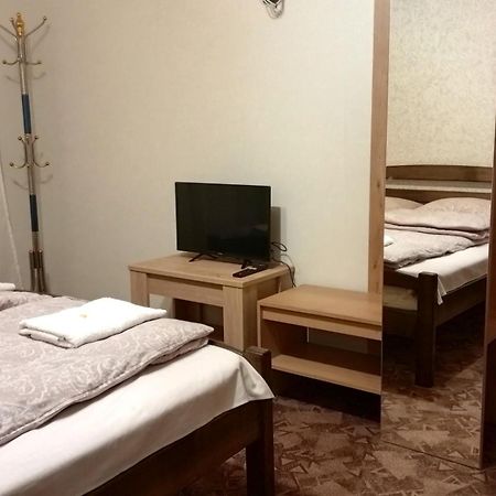 Hotel Pid Skeleyu Lazeshchyna Camera foto