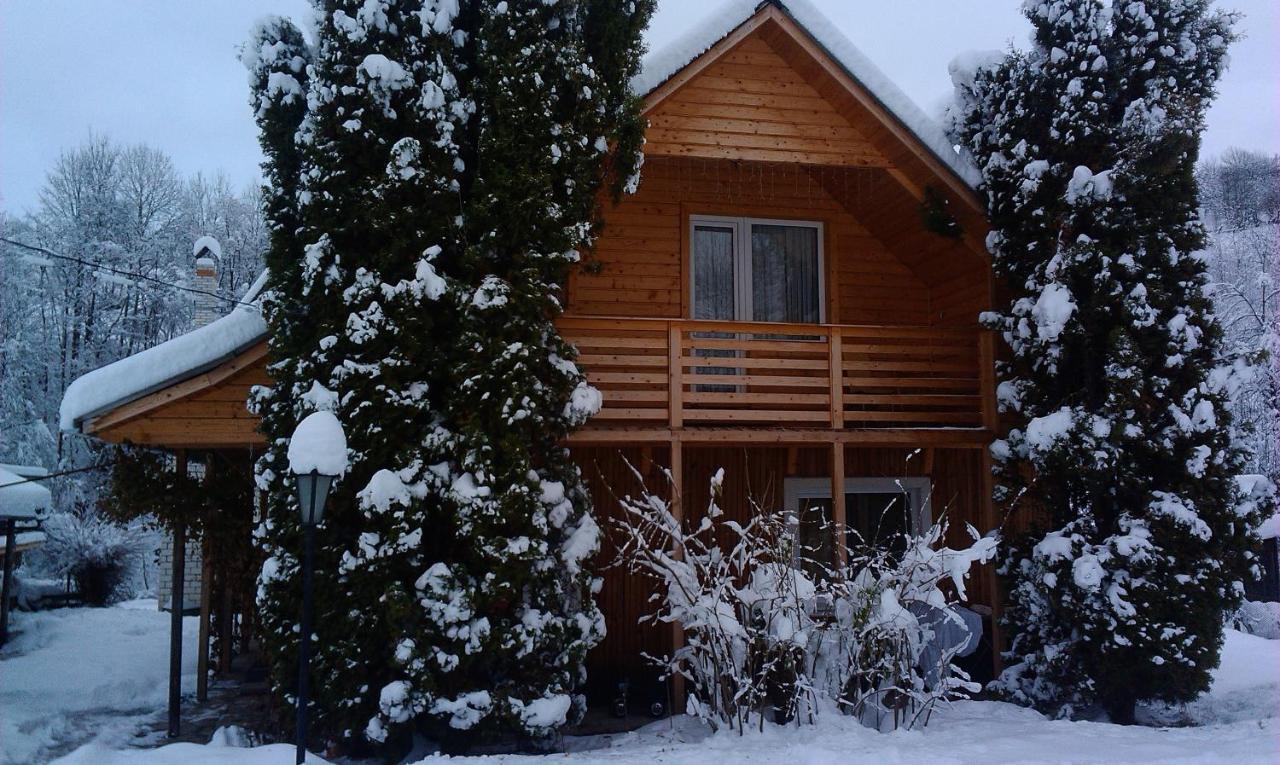 Hotel Pid Skeleyu Lazeshchyna Esterno foto