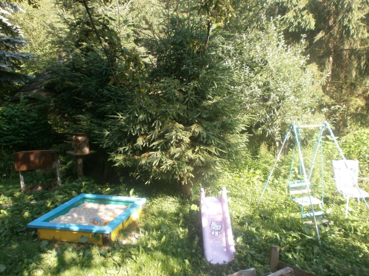 Hotel Pid Skeleyu Lazeshchyna Esterno foto